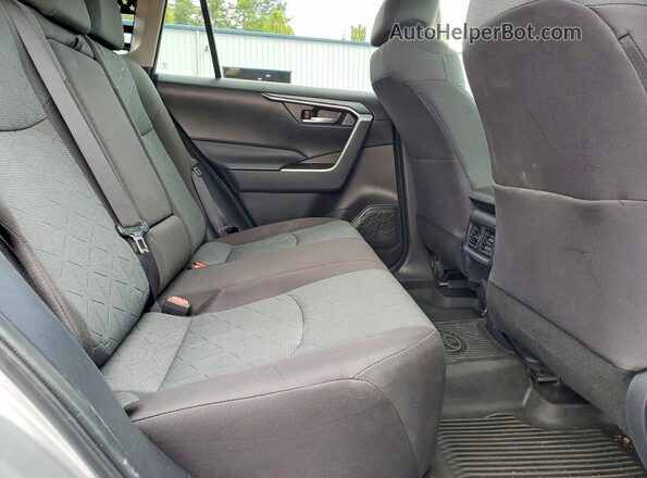 2T3P1RFVXSC546310 2025 TOYOTA RAV4 Gray Vista de los asientos traseros