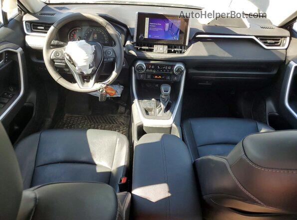 2T3R1RFV1PC371347 2023 TOYOTA RAV4 Серый Вид панели приборов