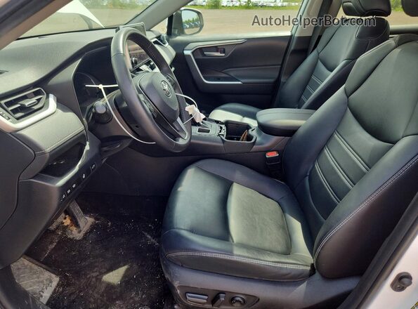 2T3R1RFV7PW381461 2023 TOYOTA RAV4 White წინა სალონის ხედი