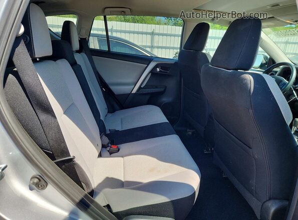 2T3RFREV1GW448929 2016 TOYOTA RAV4 Silver Вид задньої частини салону