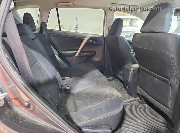2T3RFREV1GW507400 2016 TOYOTA RAV4 Gray Rear interior view