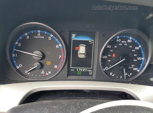 2T3RFREV1HW662286 2017 TOYOTA RAV Black ხელსაწყოთა პანელის ხედი