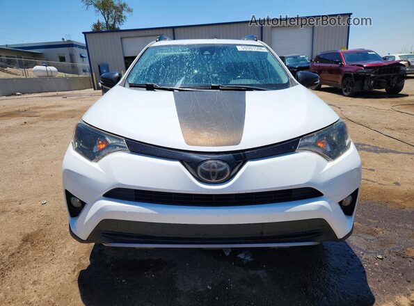 2T3RFREV1JW709967 2018 TOYOTA RAV4 White Вид спереду