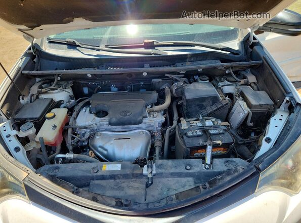 2T3RFREV1JW709967 2018 TOYOTA RAV4 White Вид задньої частини салону