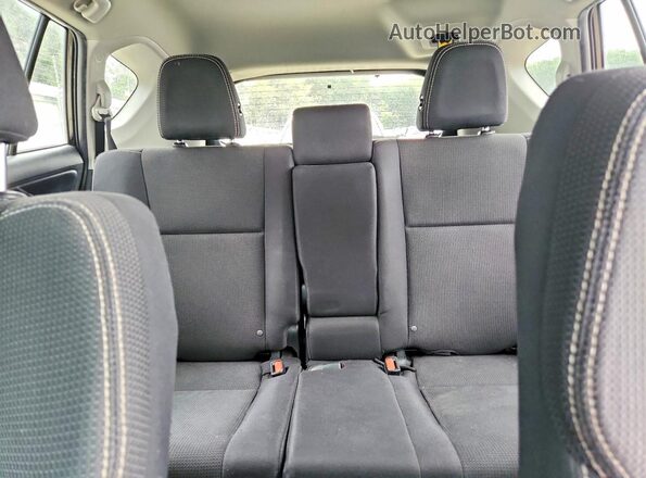 2T3RFREV1JW808675 2018 TOYOTA RAV4 Black Widok tylnych siedzeń