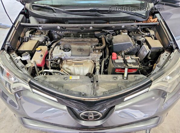 2T3RFREV1JW830045 2018 TOYOTA RAV4 Gray ძრავის განყოფილების ხედი