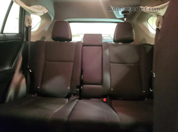 2T3RFREV1JW850697 2018 TOYOTA RAV4 Black Հետևի նստատեղերի տեսք