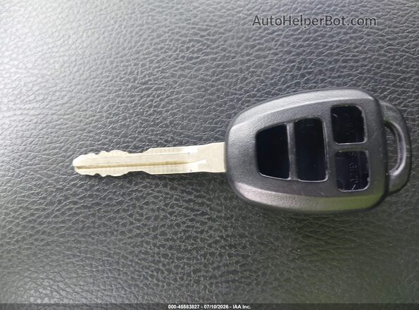 2T3RFREV2GW532600 2016 TOYOTA RAV4 Maroon Առջևի վահանակի տեսք