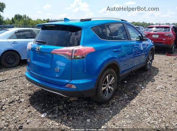 2T3RFREV2HW598811 2017 TOYOTA RAV4 Blue Trasero derecho