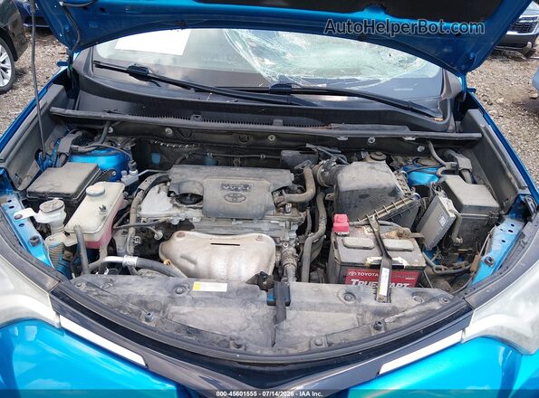 2T3RFREV2HW598811 2017 TOYOTA RAV4 Blue Vista trasera
