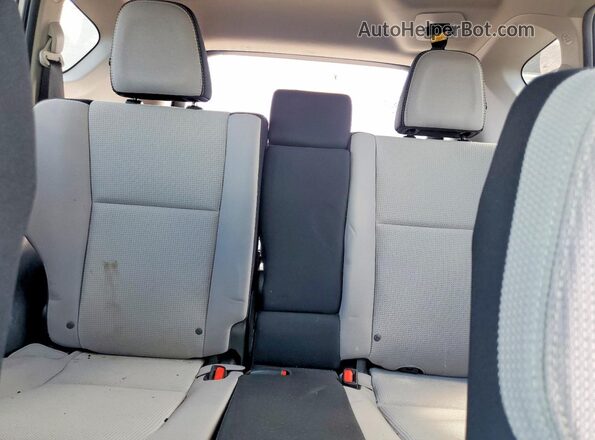 2T3RFREV3GW503459 2016 TOYOTA RAV4 Silver Rear seats view