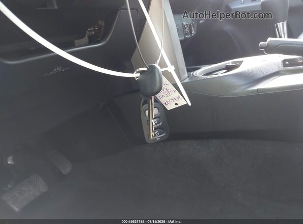 2T3RFREV3HW544076 2017 TOYOTA RAV4 Black Dashboard view