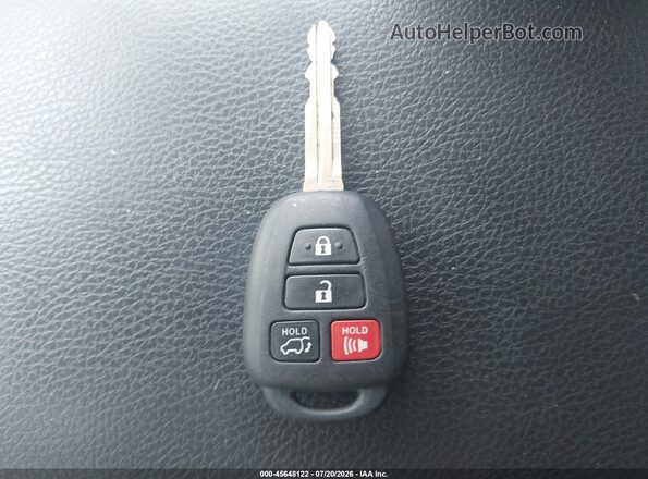2T3RFREV3HW633873 2017 TOYOTA RAV4 Silver Առջևի վահանակի տեսք