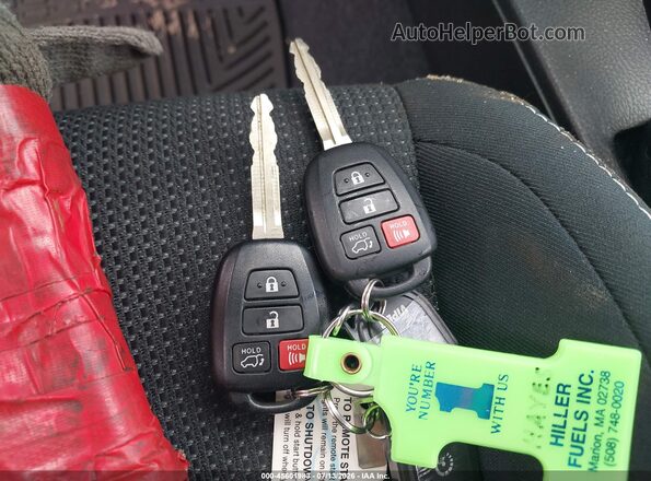 2T3RFREV4GW486526 2016 TOYOTA RAV4 Silver Widok deski rozdzielczej