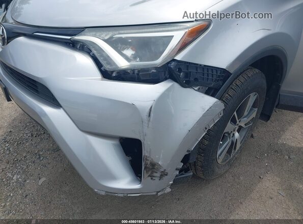 2T3RFREV4GW486526 2016 TOYOTA RAV4 Silver Widok z przodu