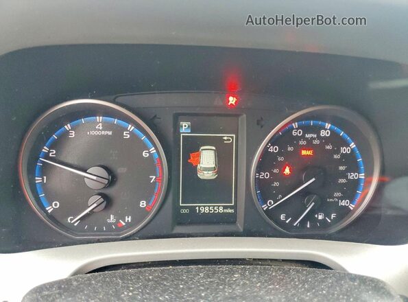 2T3RFREV4HW596784 2017 TOYOTA RAV4 Silver Widok zestawu wskaźników