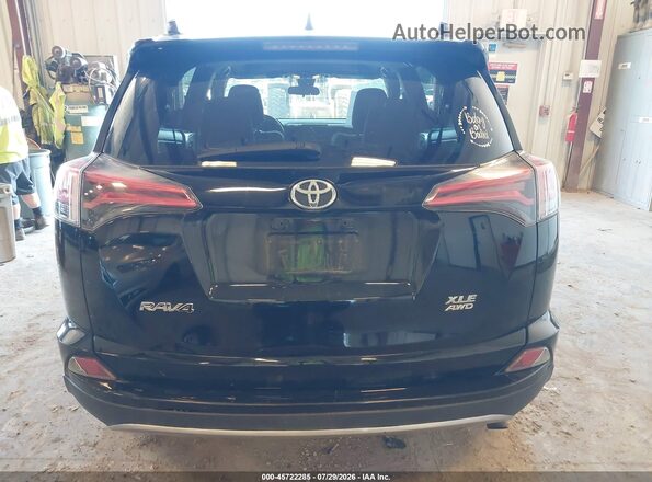 2T3RFREV4JW750707 2018 TOYOTA RAV4 Черный 