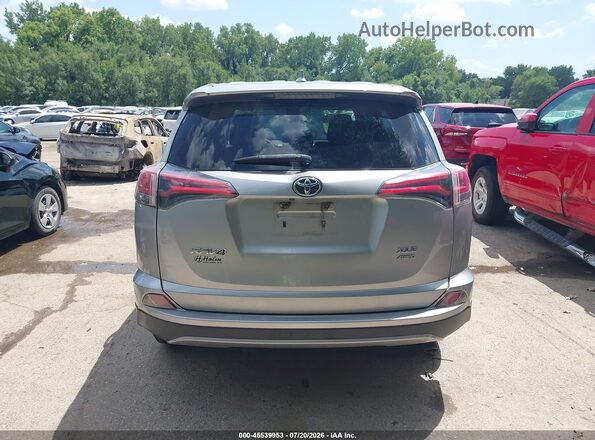 2T3RFREV4JW816785 2018 TOYOTA RAV4 Silver 