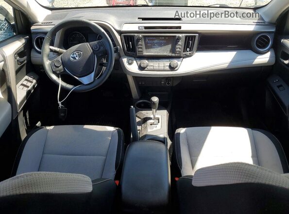 2T3RFREV5HW629758 2017 TOYOTA RAV4 Silver წინა პანელის ხედი