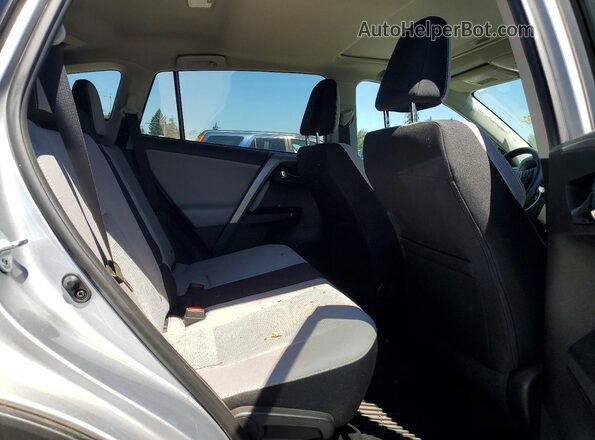 2T3RFREV5HW629758 2017 TOYOTA RAV4 Silver უკანა სალონის ხედი