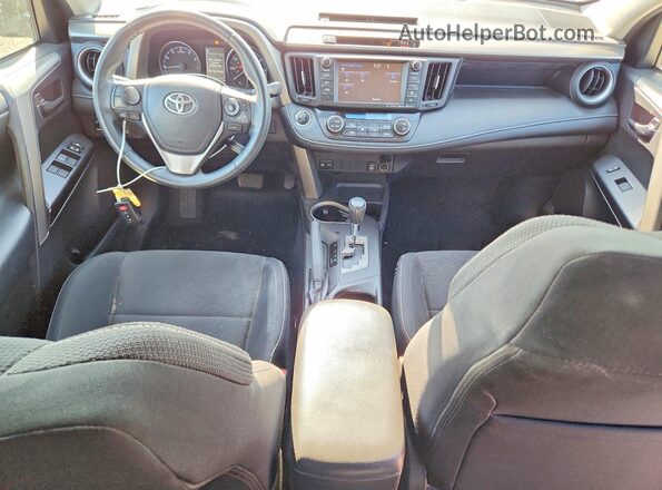 2T3RFREV5JW856809 2018 TOYOTA RAV4 White Vista del salpicadero