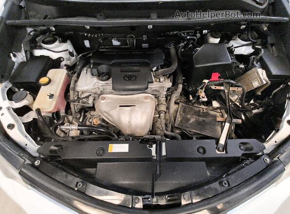 2T3RFREV6JW750787 2018 TOYOTA RAV4 White Widok komory silnika