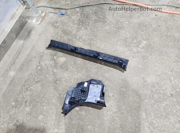 2T3RFREV6JW753673 2018 TOYOTA RAV4 Gray VIN კოდის სტიკერის ხედი