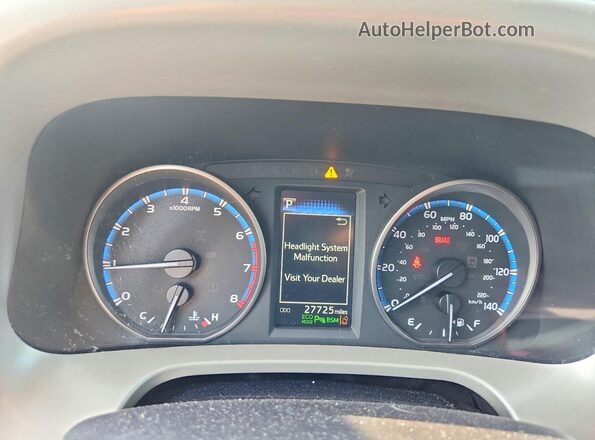 2T3RFREV6JW816142 2018 TOYOTA RAV4 Silver ხელსაწყოთა პანელის ხედი