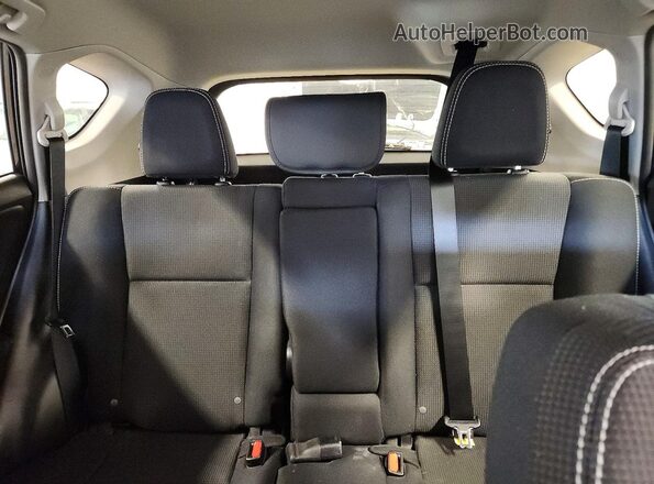 2T3RFREV7HW675981 2017 TOYOTA RAV4 Black Widok tylnych siedzeń