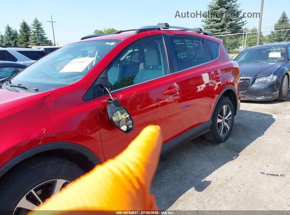 2T3RFREV8HW646246 2017 TOYOTA RAV4 Red Вид спереду