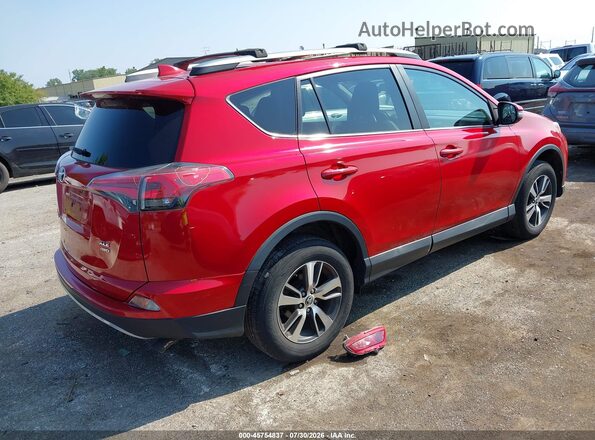 2T3RFREV8HW646246 2017 TOYOTA RAV4 Red Задня права чверть