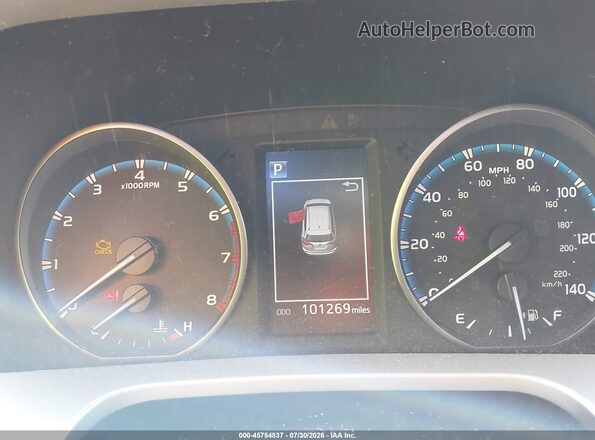 2T3RFREV8HW646246 2017 TOYOTA RAV4 Red Вид задніх сидінь