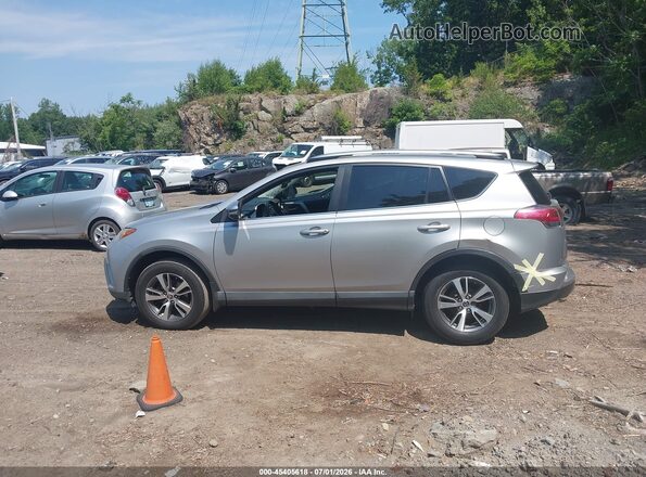 2T3RFREV8HW690652 2017 TOYOTA RAV4 Silver Սալոնի 360 աստիճան տեսք