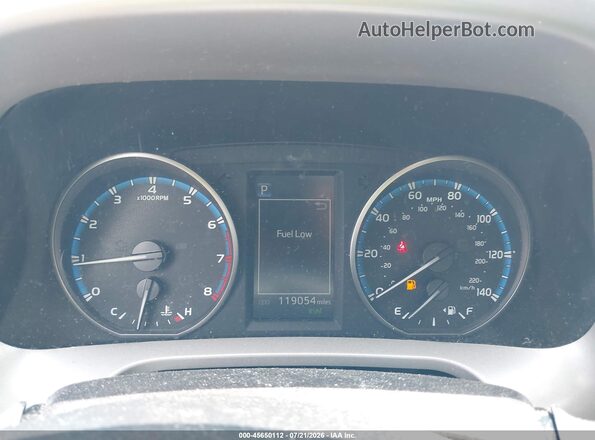 2T3RFREV8JW831032 2018 TOYOTA RAV4 Gray Vista de los asientos traseros