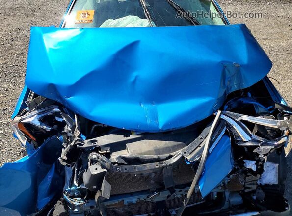 2T3RFREV9JW748158 2018 TOYOTA RAV4 Blue ძრავის განყოფილების ხედი