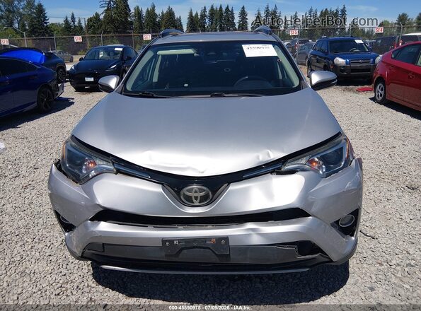 2T3RFREVXHW574255 2017 TOYOTA RAV4 Silver Vista del cuadro de instrumentos