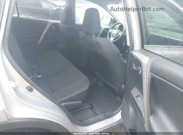 2T3RFREVXHW591363 2017 TOYOTA RAV4 Silver VIN კოდის სტიკერის ხედი