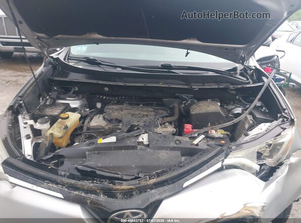 2T3RFREVXHW591363 2017 TOYOTA RAV4 Silver უკანა ხედი