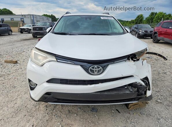 2T3RFREVXHW647205 2017 TOYOTA RAV4 White Widok z przodu