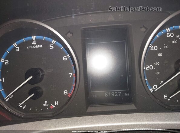 2T3RFREVXHW683198 2017 TOYOTA RAV4 White Вид задніх сидінь