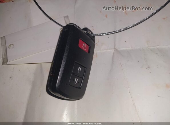 2T3RFREVXHW683198 2017 TOYOTA RAV4 White Вид панелі приладів