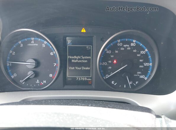 2T3RFREVXJW809842 2018 TOYOTA RAV4 Черный Вид задних сидений