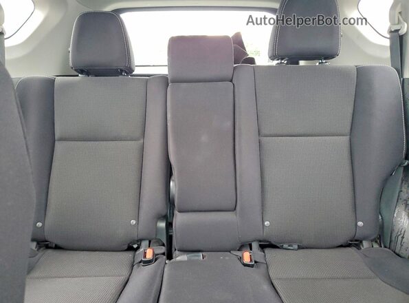 2T3RFREVXJW811266 2018 TOYOTA RAV4 White Rear seats view