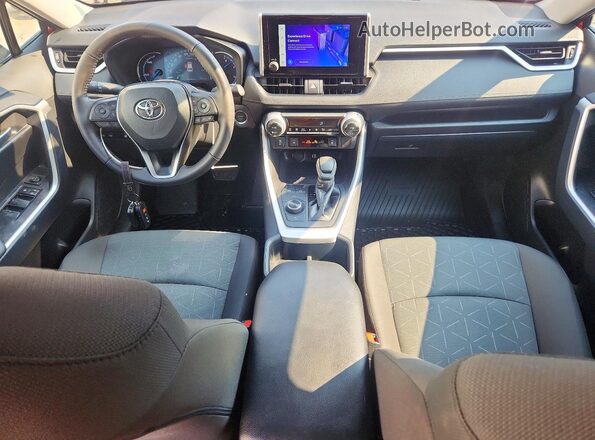 2T3RWRFV0SW258448 2025 TOYOTA RAV4 Red Vista del salpicadero