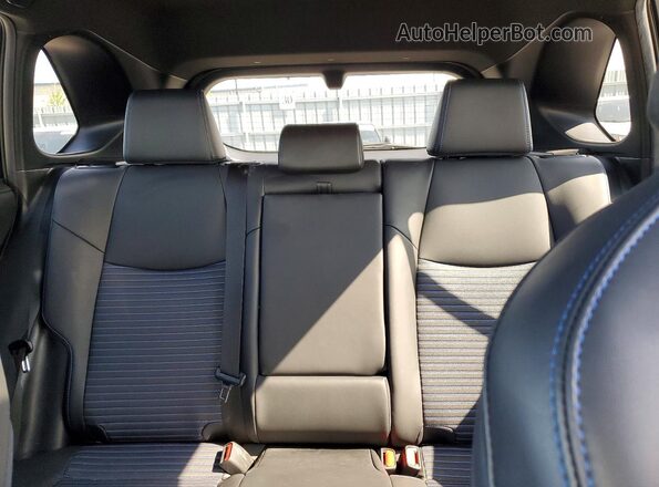 2T3RWRFV4KW034258 2019 TOYOTA RAV4 White Вид задніх сидінь