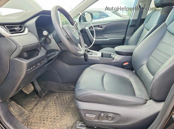 2T3RWRFV4RW236107 2024 TOYOTA RAV4 Black Вид салону спереду