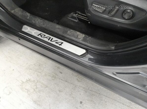 2T3RWRFV4RW242988 2024 TOYOTA RAV4 Gray 