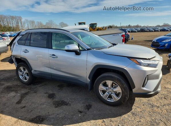 2T3RWRFV4RW248810 2024 TOYOTA RAV4 Серебряный Передняя правая четверть
