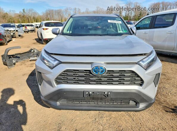 2T3RWRFV4RW248810 2024 TOYOTA RAV4 Серебряный Вид спереди