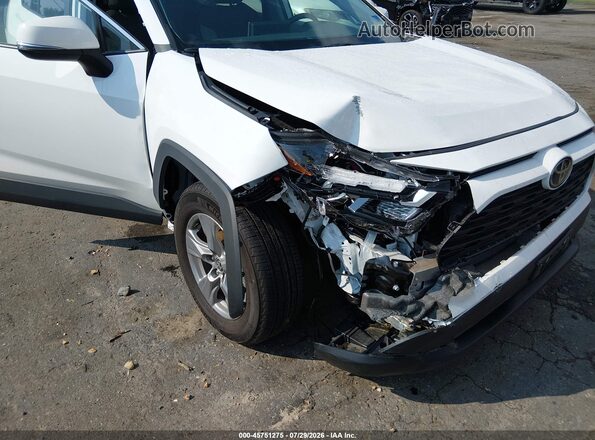 2T3RWRFV8SW282142 2025 TOYOTA RAV4 HYBRID White Widok z przodu